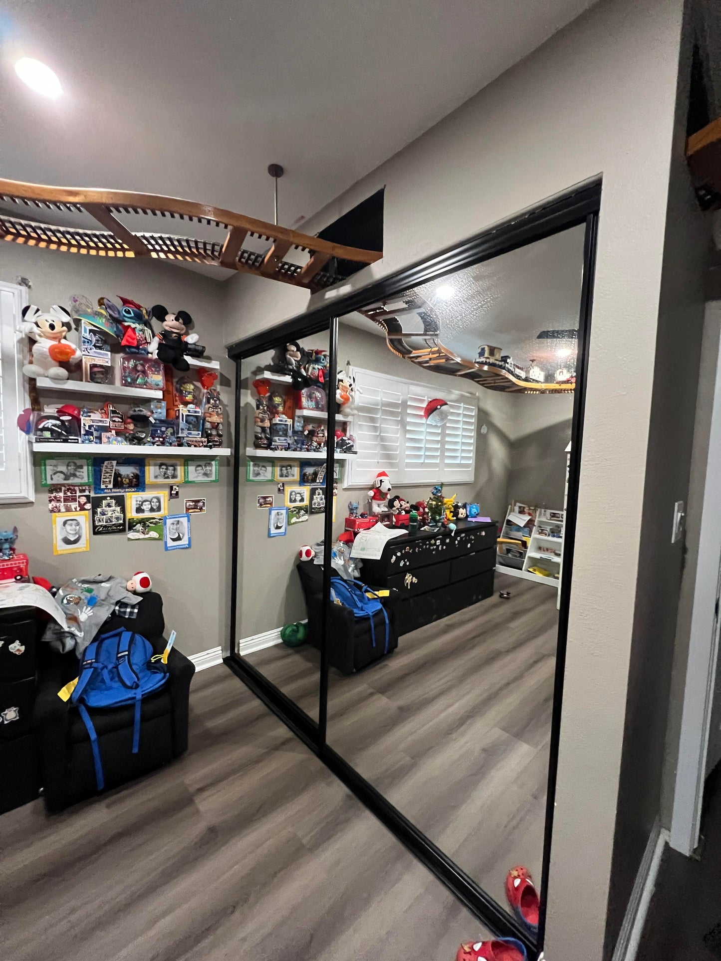 Black Miror Closet Door Set