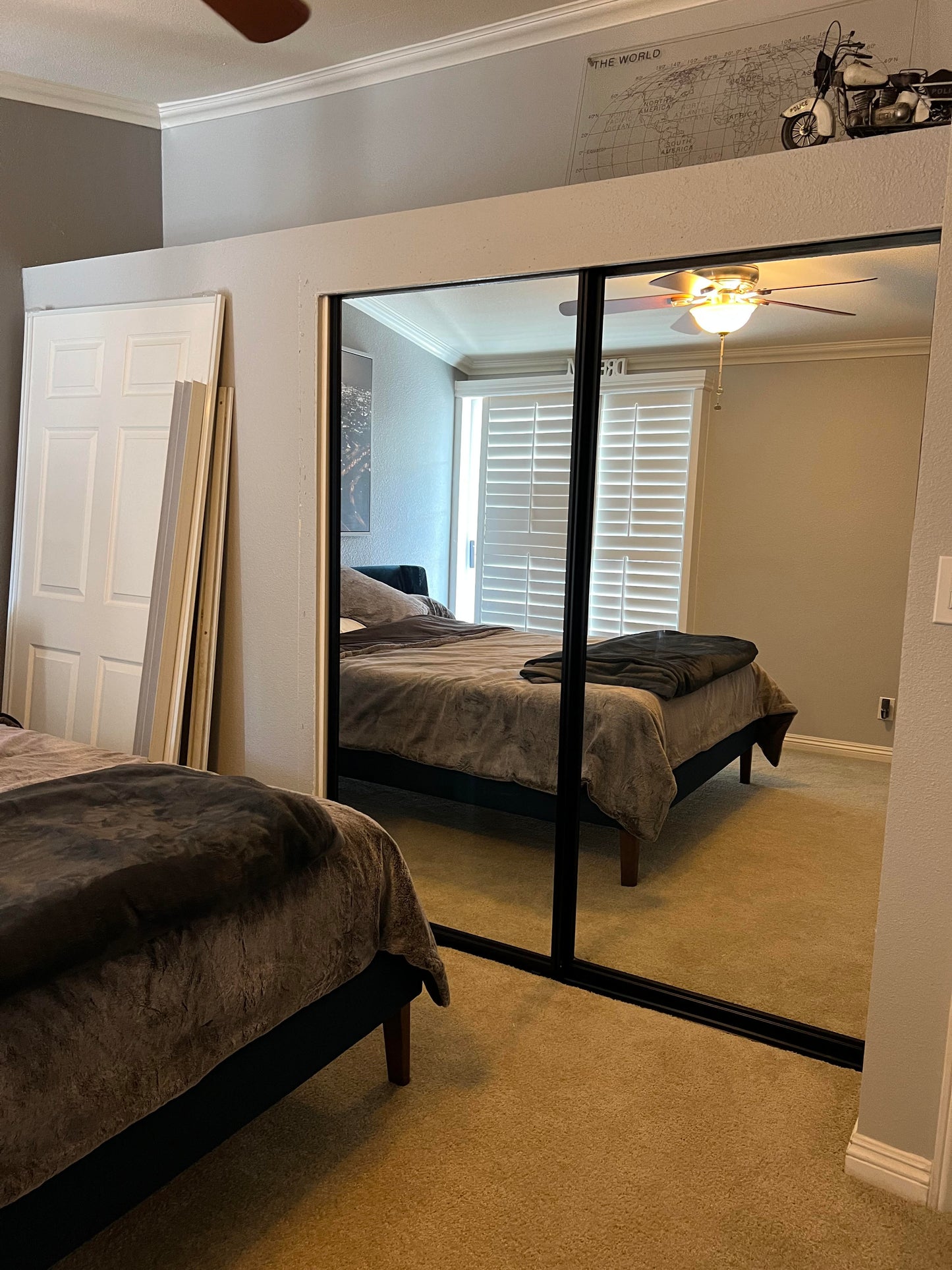 Black Miror Closet Door Set